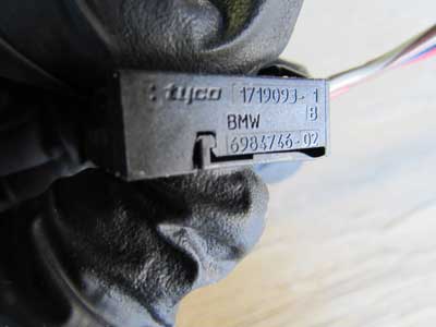 BMW Subwoofer Connector 61136984746 E82 E84 E90 128i 135i 323i 325i 328i 330i 335i M3 X14